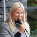 Kronprinsessen holder tale i Åseral (Foto: Terje Bendiksby / NTB scanpix)